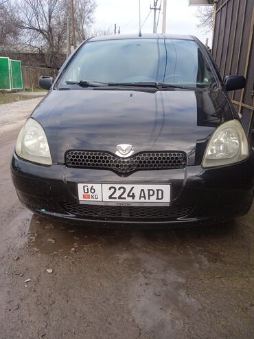 авто в рассрочку фит: Toyota Yaris: 2000 г., 1 л, Механика, Бензин, Хетчбек