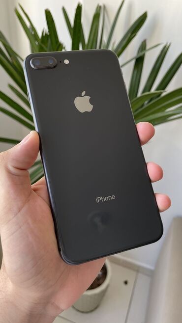 айфоны на обмен: IPhone 8 Plus, Б/у, 64 ГБ, Jet Black, Защитное стекло, Чехол, 100 %