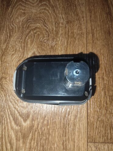 Шуруповерты: Продам оптом 2 старых моделей б/у шуруповёртов, они рабочие только у — 14