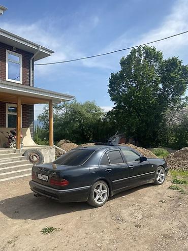 мт 82: Mercedes-Benz E-Class: 1997 г., 4.3 л, Автомат, Газ, Седан — 2