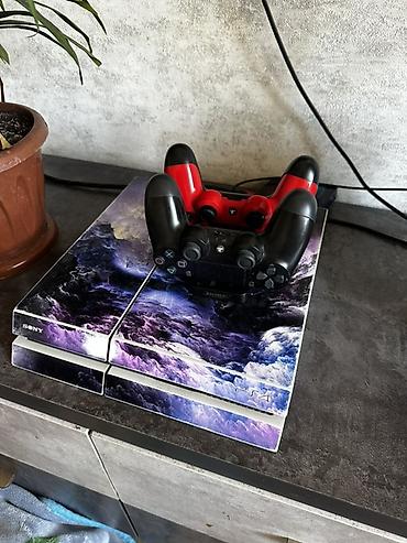 сони плейстейшн 1: Игровая консоль Sony PlayStation 4 (PS4) с декоративным виниловым — 1
