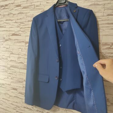 Мужская одежда: Костюм 2XL (EU 44), цвет - Синий