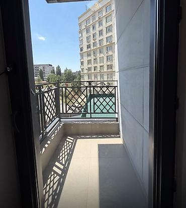 Продажа квартир: 2 комнаты, 67 м², 12 мкр Элитка, 3 этаж, Евроремонт — 8