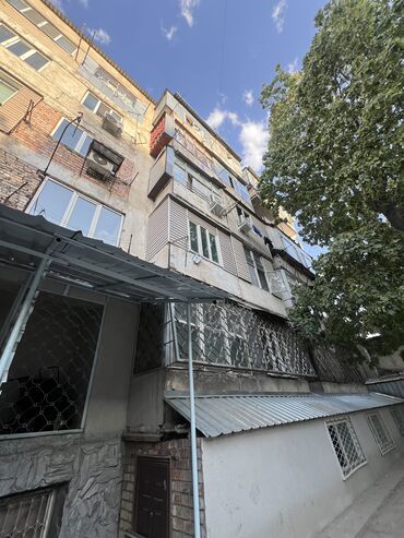 квартира аренда мадина базар: 1 бөлмө, 25 кв. м, Жатакана жана мейманкана түрүндө, 2 кабат, Косметикалык ремонт
