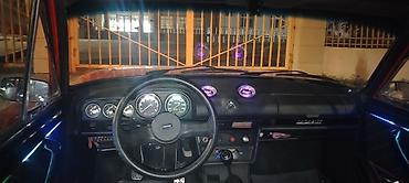 avtomobil az zil 130: VAZ 2106 sedan – klassik qırmızı rəng, xrom xarici detallarla. - — 8