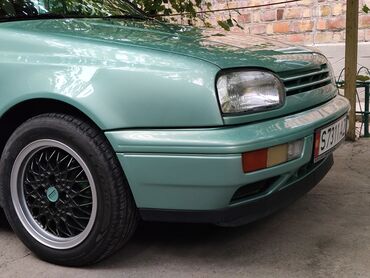 Volkswagen: Volkswagen Golf: 1994 г., 1.4 л, Механика, Бензин, Хэтчбэк — 2