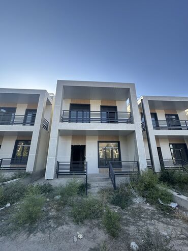 дома в городе: Таунхаус, 180 м², 4 комнаты, Агентство недвижимости, ПСО (под самоотделку)