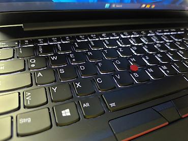 Lenovo: Lenovo ThinkPad L15 vrhunska serija odlicno ocuvan, kiciste je — 12