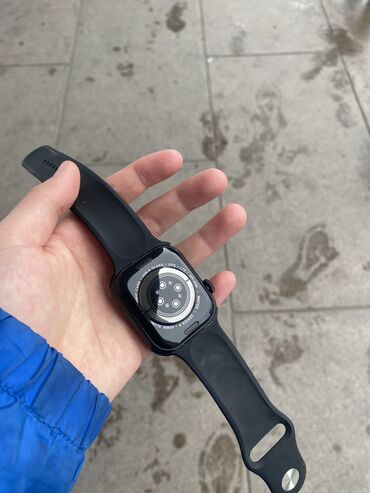 smart watch 5: Apple Watch 8серии 
цена:600с