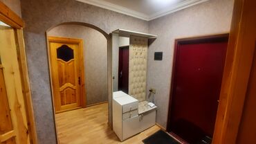 Dolablar: Açılan, 1 qapı Düz dolab, Dəhliz dolabı