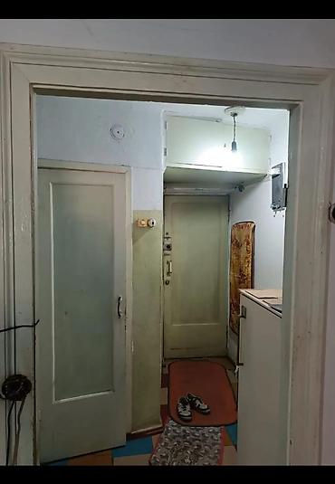 панельные дома: 3 комнаты, 52 м², 104 серия, 2 этаж, Старый ремонт — 4