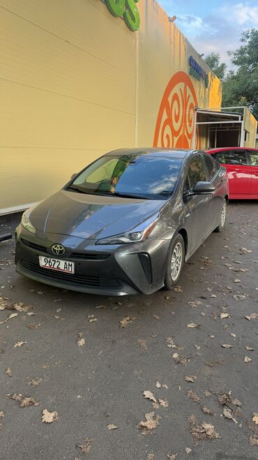 тойота хетчбек: Toyota Prius: 2019 г., 1.8 л, Вариатор, Гибрид, Хэтчбэк