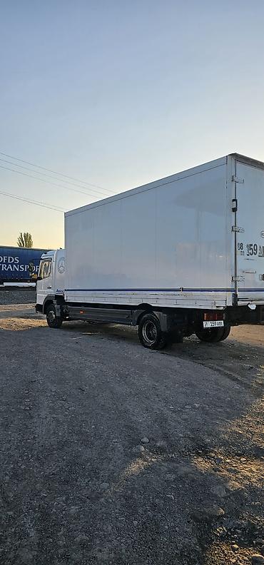 грузовой рекс: Mercedes-Benz Atego рефрижератор 2004 6 ступка механика 4.3 карьер — 1