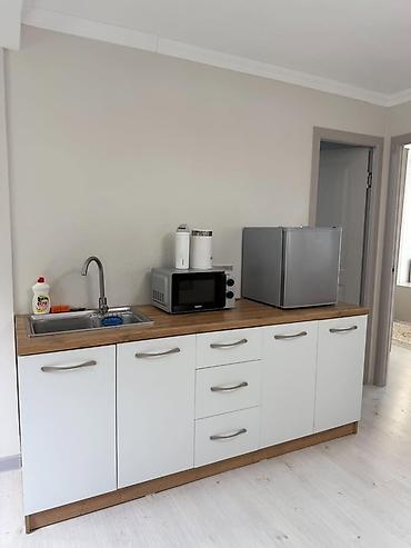 Посуточная аренда квартир: 3 комнаты, Душевая кабина, Постельное белье, Парковка — 8