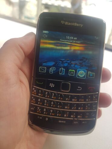 blackberry 9900: Blackberry Bold 9700, 2 GB, rəng - Qara, Düyməli
