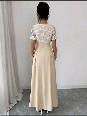 percieve silk: Haljina u boji šampanjca sa čipkanim gornjim delom,duga,elegantna. - — 3