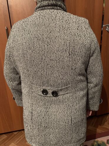 пальто 50 размер: Полупальто сероеочень удобноелегкое,теплое.размер 50-52