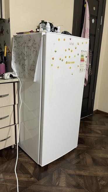холодильник б: Холодильник Artel, Б/у, Однокамерный