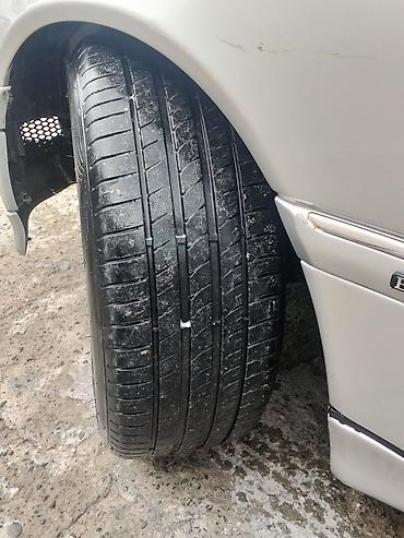 ford transit v347: Mercedes-Benz C-Class sedan (W202) – gümüşü rəng Texniki — 1