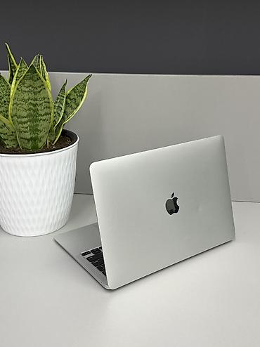 macbook m: Б/у Macbook Air 13, Silver, M1, 8gb, 256gb, 220 циклов зарядки, 91% — 1