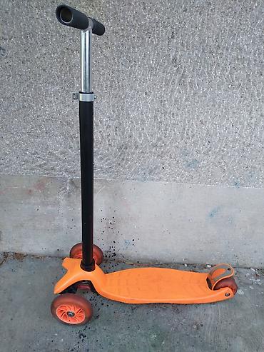 icepeak skafander: Trotinet sa cetiri tocka – dva napred i dva pozadi,nosivosti do 40kg — 5