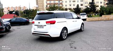 Kia: Kia Carnival (ağ rəng, miniven) - Geniş 9 yerlik salon, ailə və uzun — 6