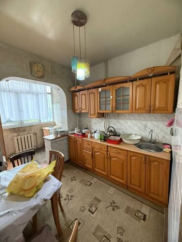 сдается 2 комнатная квартира в джале: 2 бөлмө, 65 кв. м, 2 кабат