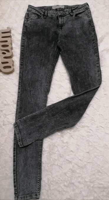 crne farmerke ženske: Janina Push-up L32 eur 40 Struk 40 vm Bokovi 47cm Dubina 23/36cm