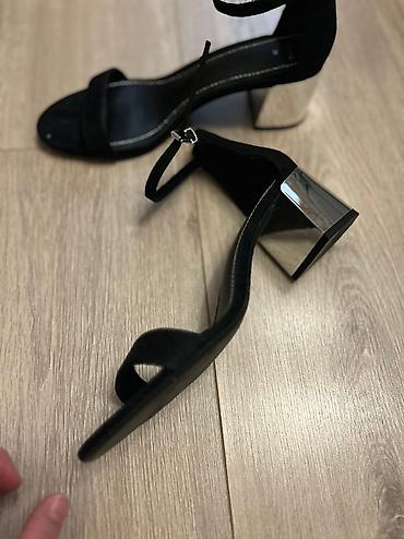 балыкчы пляж: Босоножки, 37.5, Bershka, Б/у, цвет - Черный, Самовывоз — 3