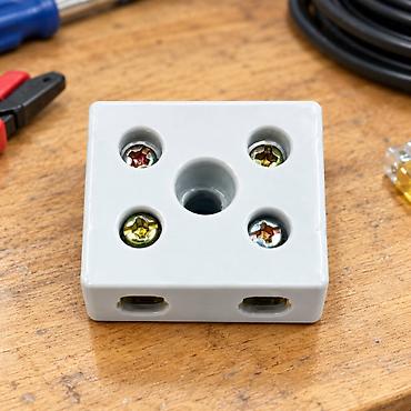 Keramika Keyfiyyətli keramika materialından hazırlanmış elektrik lalafo.az -da Keramika Keyfiyyətli keramika materialından hazırlanmış elektrik