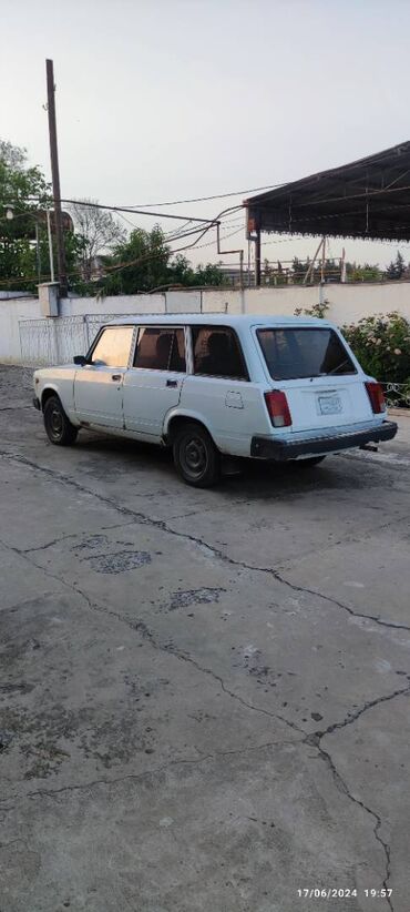 VAZ (LADA): VAZ (LADA) 2104: 1.6 l | 2011 il 250000 km Universal — 4