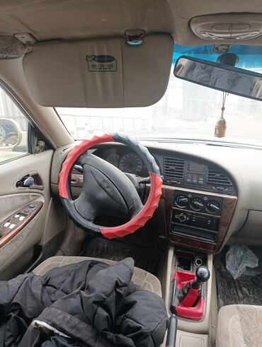 чехол для машины цена: Daewoo Nubira: 1999 г., 1.5 л, Механика, Бензин, Седан