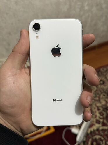 телевон бу: IPhone Xr, Б/у, 64 ГБ, Белый, Чехол, 79 %