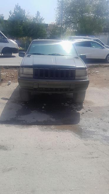 masin asilqan: Jeep Grand Cherokee – SUV - Korpus: qara rəngli, 5 qapılı kuzov, dam — 1