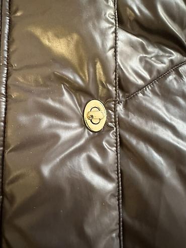 Личные вещи: Massimo Dutti qadın şişmə jilet 265 azn alınıb Ölcü M Deməkmolar — 2
