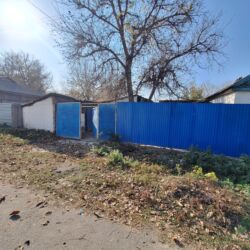 продаю дом село военный антоновка: Времянка, 55 м², 3 комнаты, Собственник, Старый ремонт