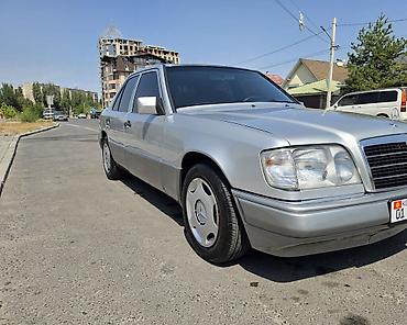 ешка е 303: Mercedes-Benz E-Class: 1995 г., 2.2 л, Механика, Бензин, Седан — 2