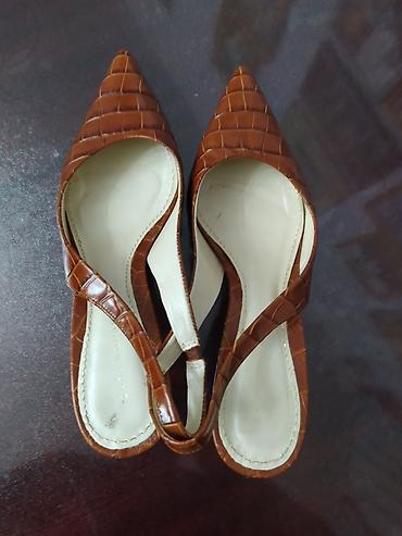 двойка бу: Продаю,одевала пару раз,в отличном состоянии, размер 38-39 — 7