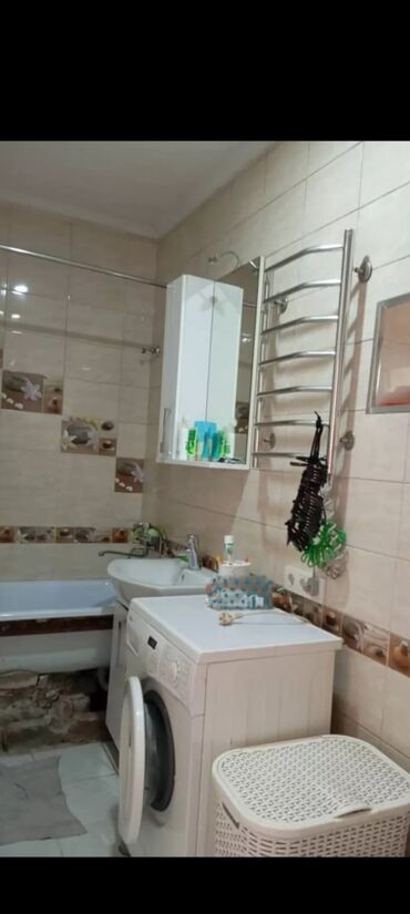 сниму дом в бишкек: 56 м², 3 комнаты, Парковка, Забор, огорожен