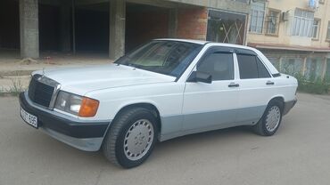 190 mercedes: Mercedes-Benz 190: 2 l | 1990 il Sedan