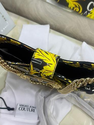Çantalar: Versace Jeans Couture çanta

Yenidi hec isdifade olunmuyub — 3