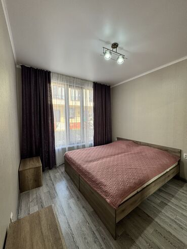 Посуточная аренда домов: 50 м², 3 комнаты — 6