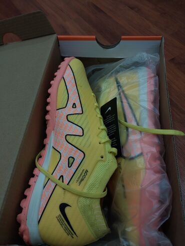 бутсы сороконошки: Сорокножки air zoom mercurial 
качество : lux 💔💥
42 размер ❗️❗️❗️