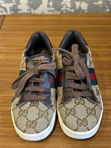 Детская обувь: Gucci orginal Uşaq ayaqqabısı – klassik monoqram dizaynlı idman üslubu — 2