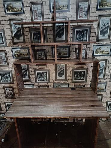 study table: Письменный/компьютерный стол с надстройкой и полками - Материал: ЛДСП — 3