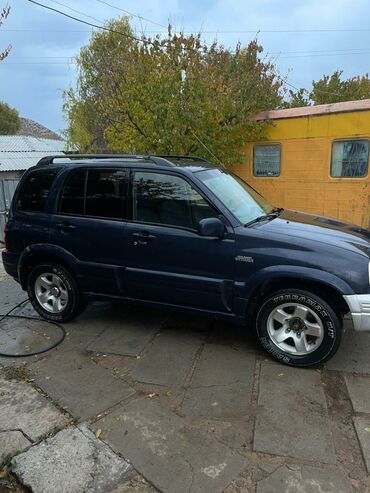 Suzuki: Suzuki Grand Vitara: 2000 г., 2.5 л, Автомат, Бензин, Внедорожник