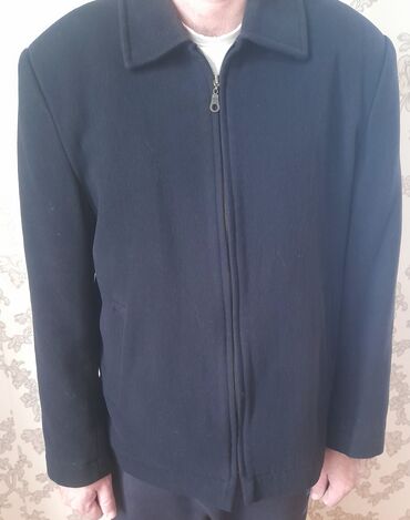 Kurtkalar: Ermenegildo Zegna kişi gödəkçə - Material: etikettə görə 100% kaşmir