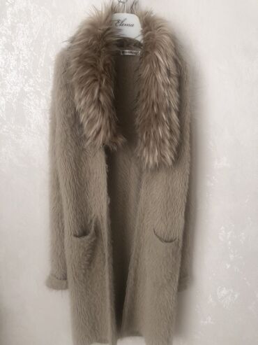 Dəstlər, kostyumlar: Heresi bir iki defe geyilib, S/M, M/L olchulerdir. Qitmeti 30-50 — 3