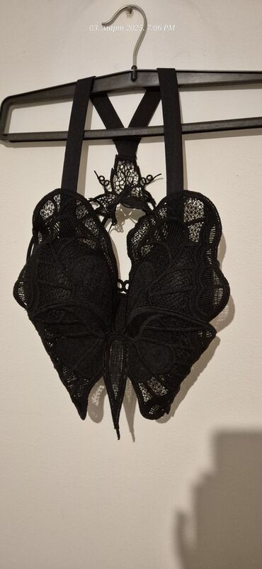 Topovi: Gotički top i bralet – set 1) Crni crop top sa tankim bretelama - — 3