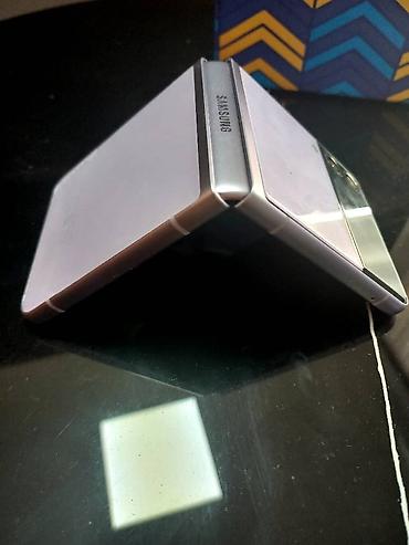 note 3: Samsung Galaxy Z Flip 3, Б/у, 128 ГБ, цвет - Фиолетовый, 2 SIM — 4